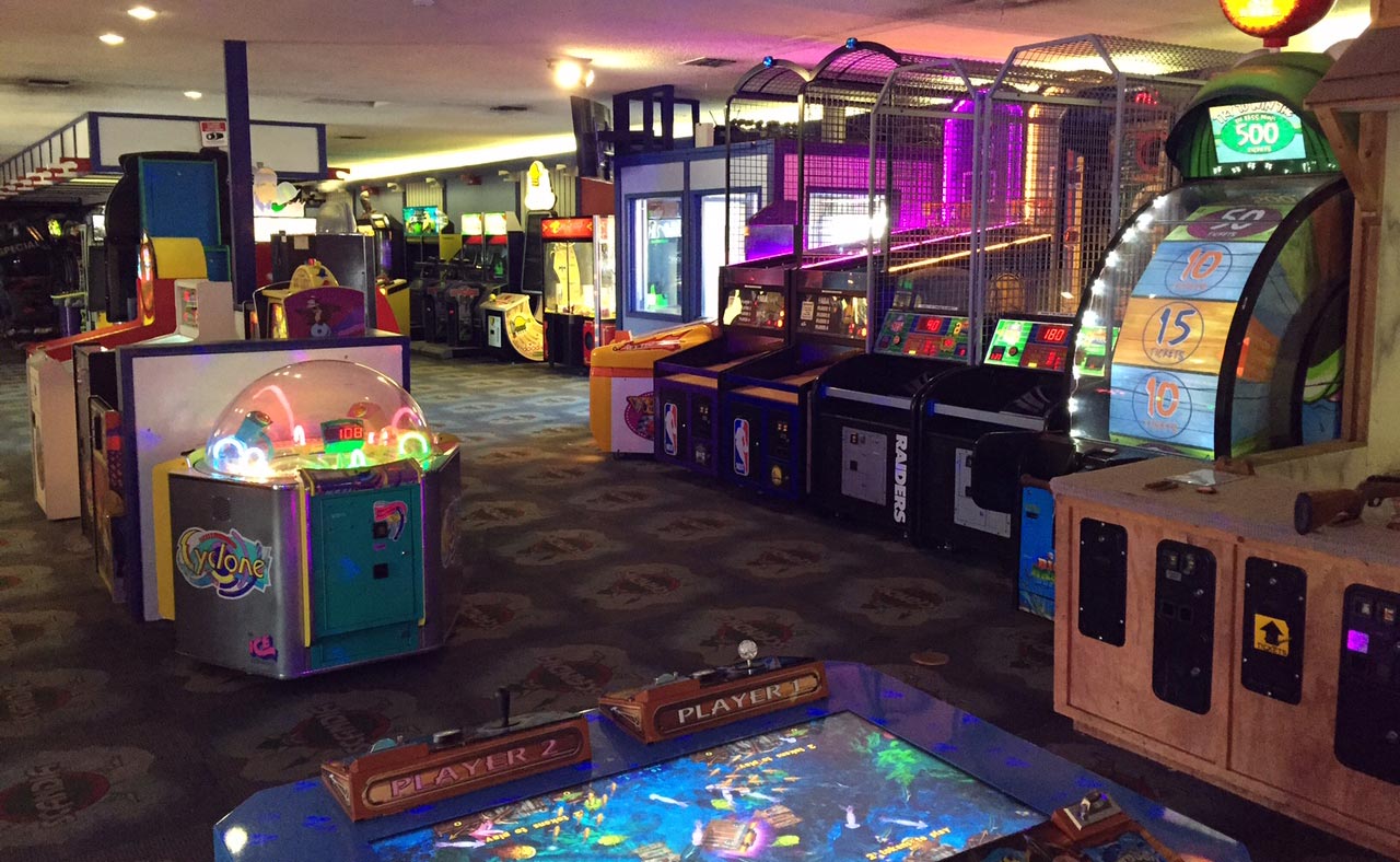 Arcade Hall in Scandia Fun Center | Amusementparks USA.com